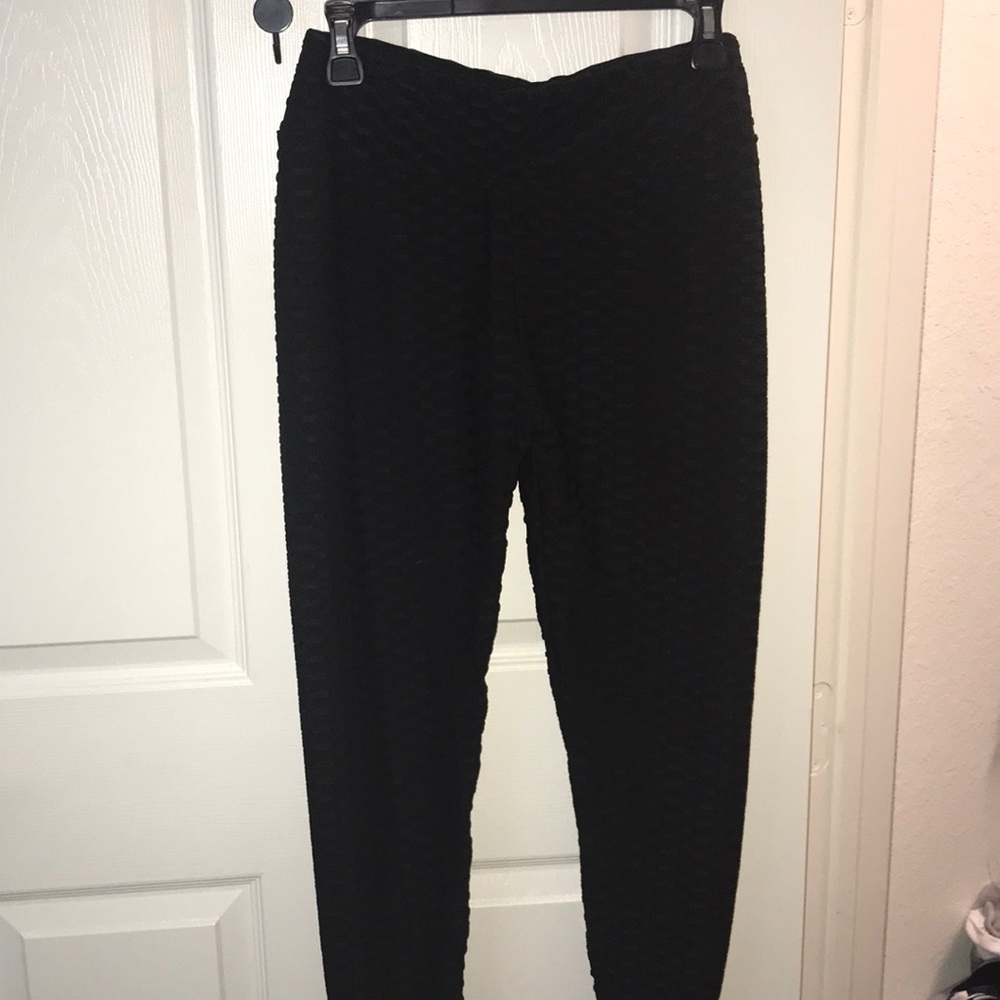 But shaping leggings